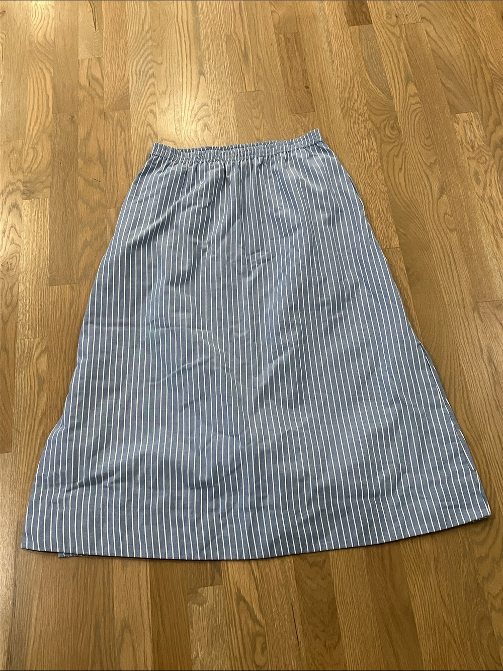 Tuckernuck Women's Blue White Striped Modest  Maxi Skirt